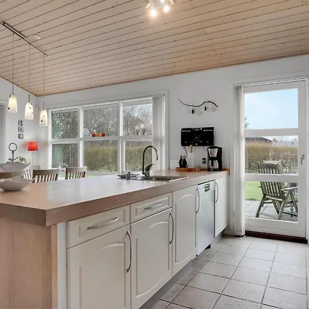 Amazing In With Kitchen Holiday home