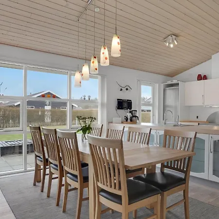 Holiday home Amazing In With Kitchen *