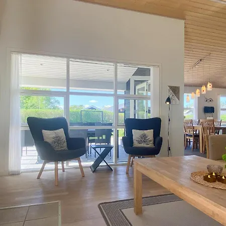 Amazing In With Kitchen Casa vacanze Hals